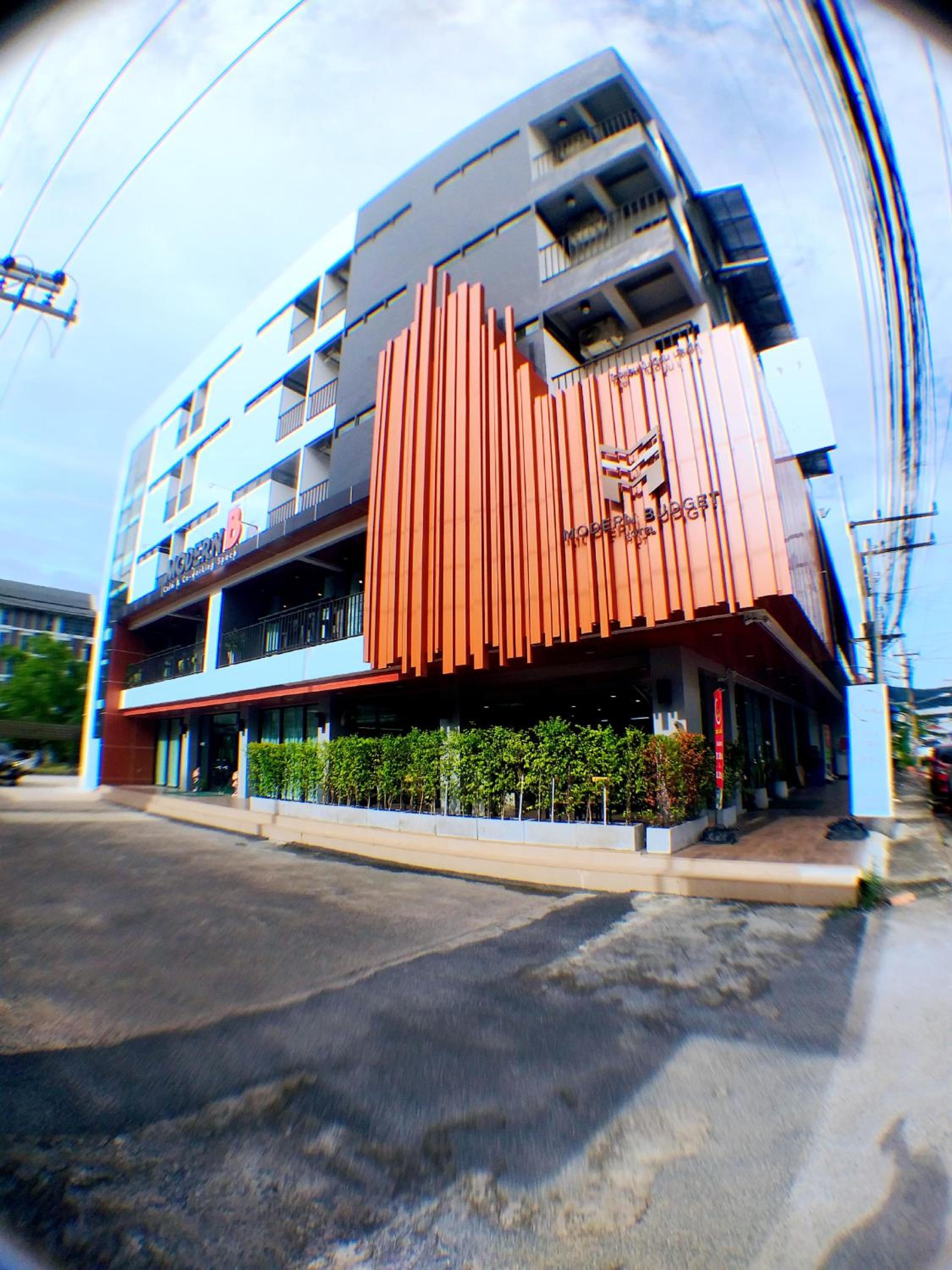 Modern Budget Hotel HatYai Thailand in Hat Yai, Thailand