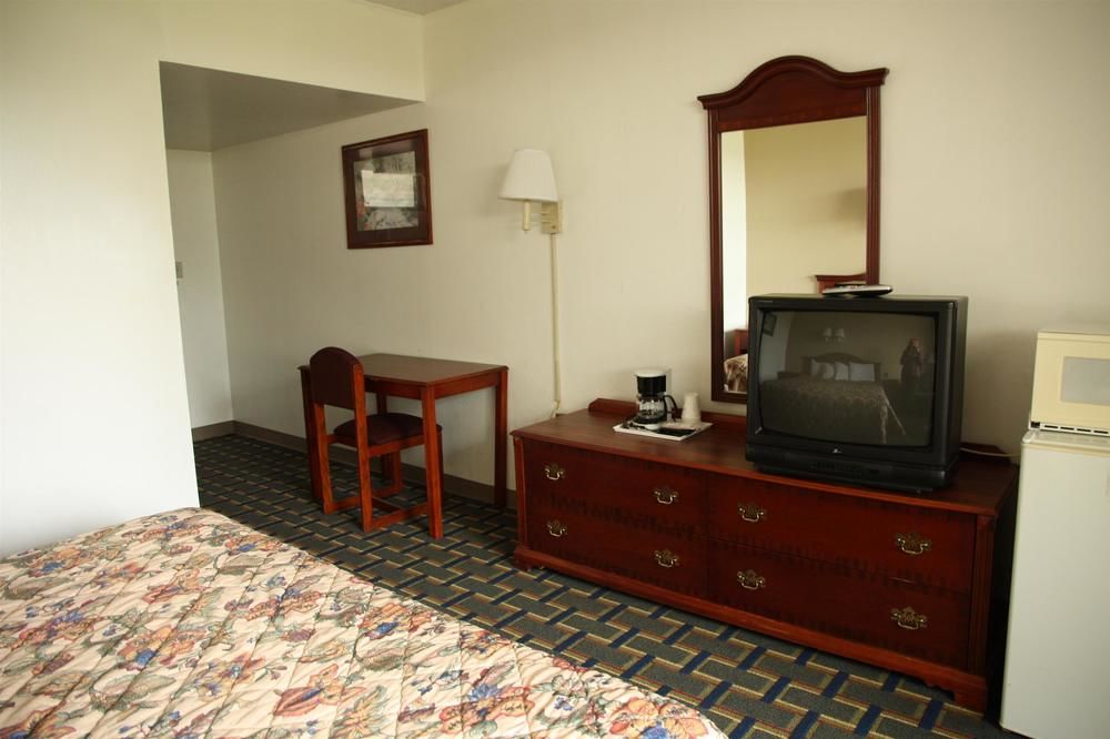 Garden Inn New Stanton Greensburg - photo 9