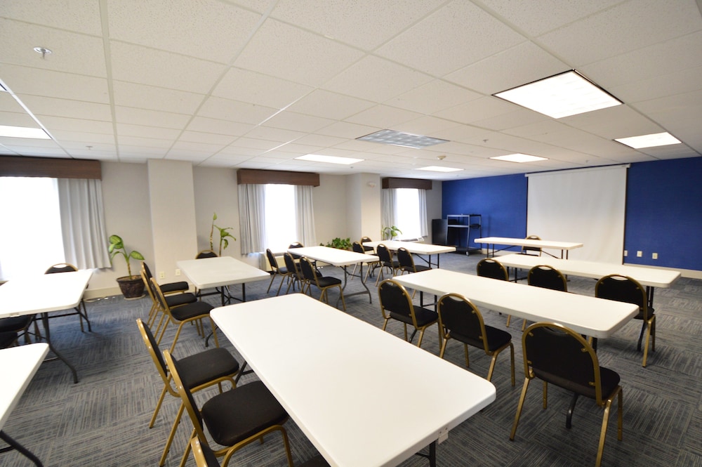 Holiday Inn Express Toledo Oregon by IHG - photo 25