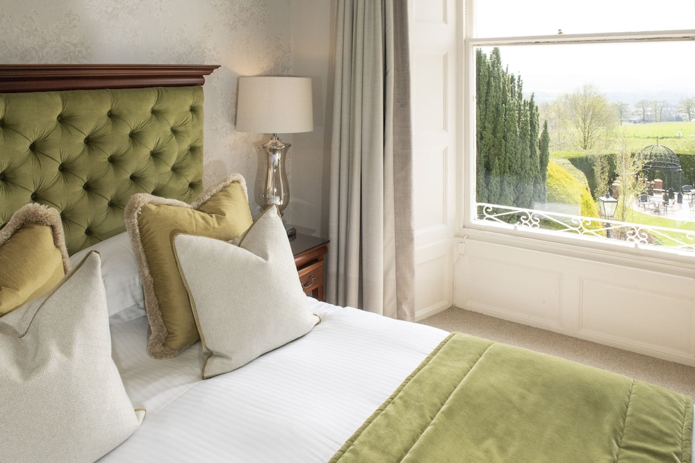 Roundthorn Country House and Luxury Apartments — 5-Star Luxury Hotel in Penrith, United Kingdom