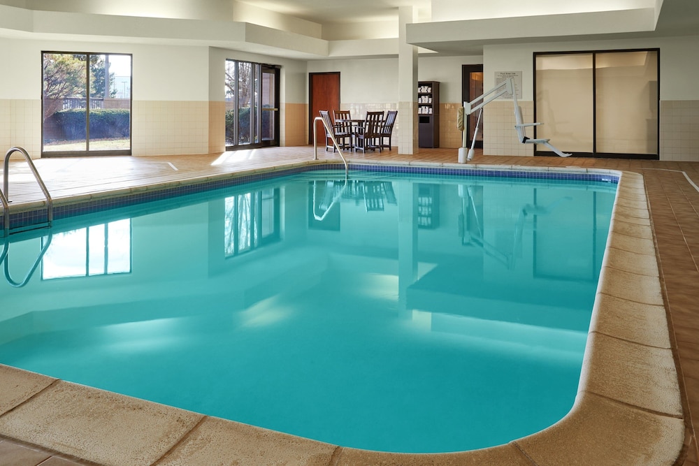 Courtyard by Marriott Kansas City Overland Park Convention Center - photo 19