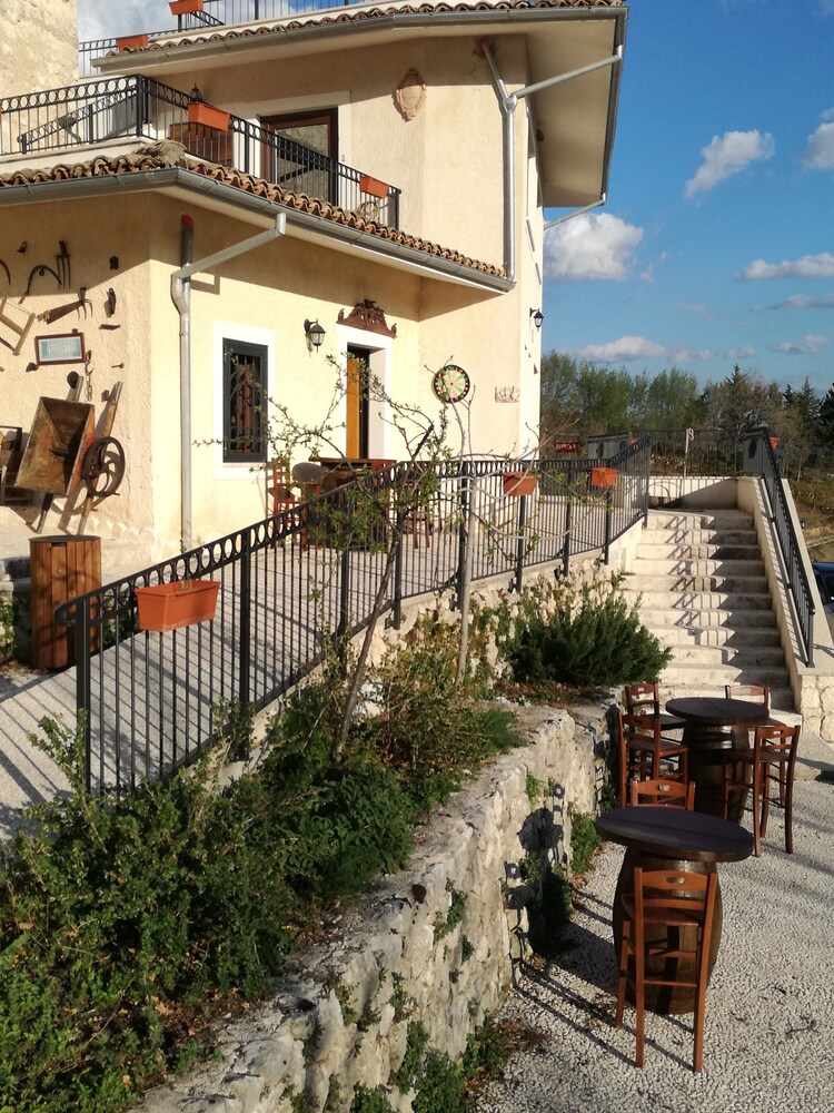 Cominium Benessere — 4-Star Luxury Hotel in Alvito, Italy