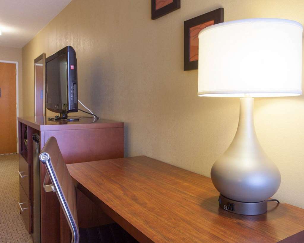 Quality Inn & Suites I 40 East - photo 6