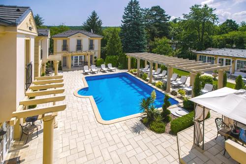 Luxury Villas — 4-Star Luxury Hotel in Sopron, Hungary