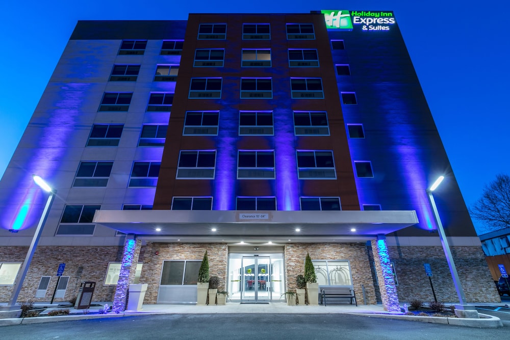 Holiday Inn Express & Suites Jersey City North Hoboken by IHG - photo 3