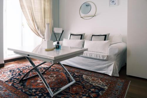 ComeCasa Flowery Terraced Apartment — 4-Star Luxury Hotel in Milan, Italy