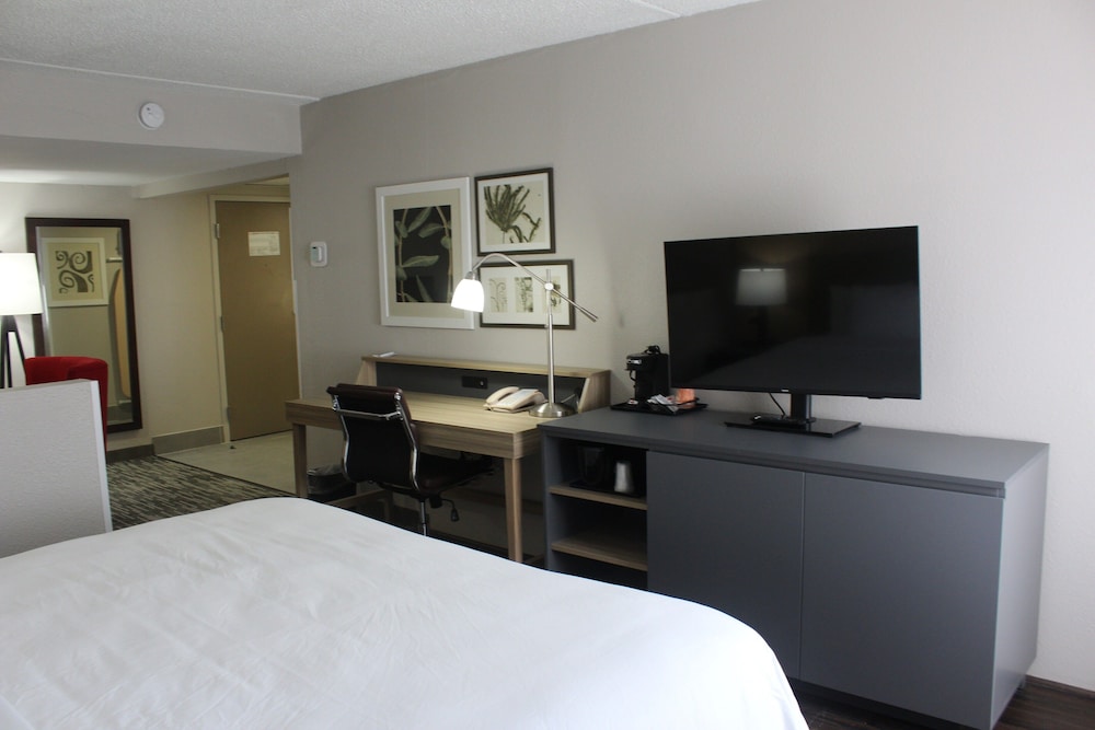 Country Inn & Suites By Radisson Dunbar Charleston - photo 13