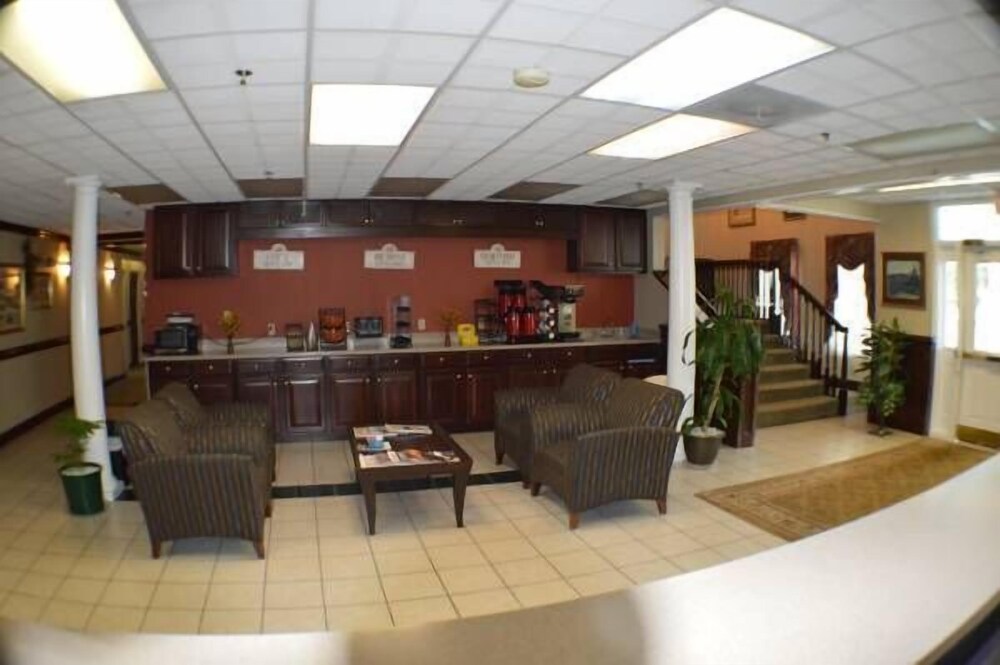 Plantation Inn and Suites - photo 3