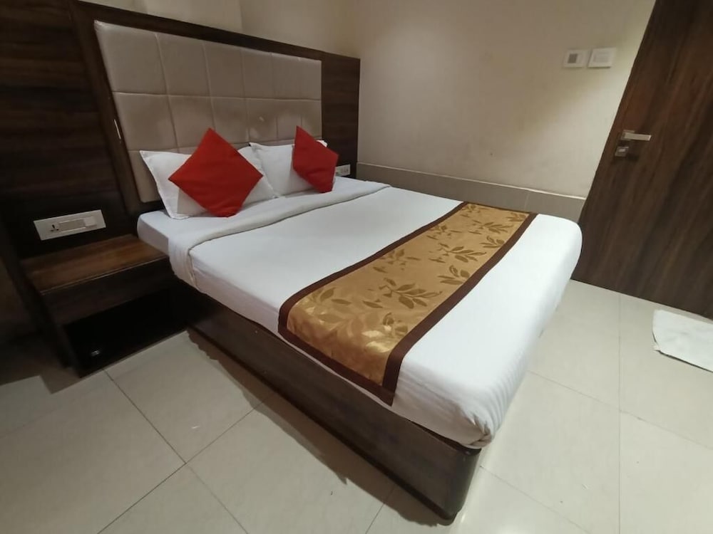 Hotel Rr Inn — Mumbai — photo 2