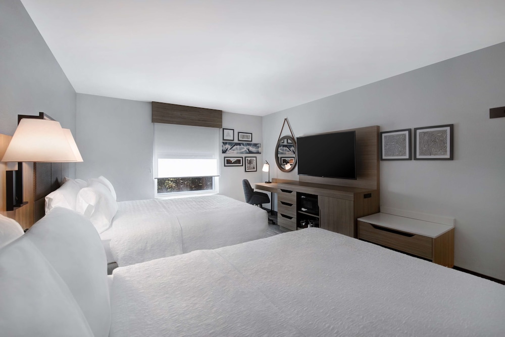 Hampton Inn Anderson Alliance Business Park - photo 26
