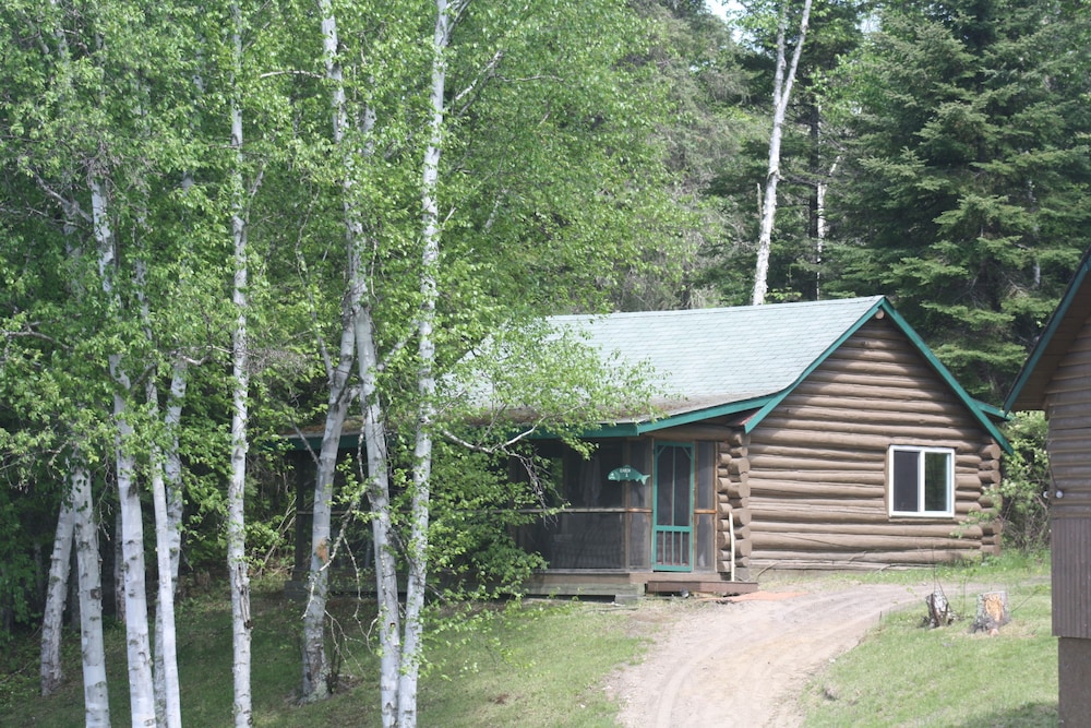 Slippery Winds Wilderness Resort — Fort Frances — photo 3