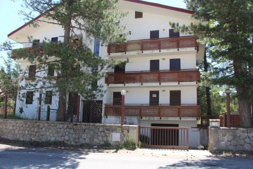 Comodo appartamento in Sila Moccone Camigliatello — 4-Star Luxury Hotel in Spezzano Della Sila, Italy