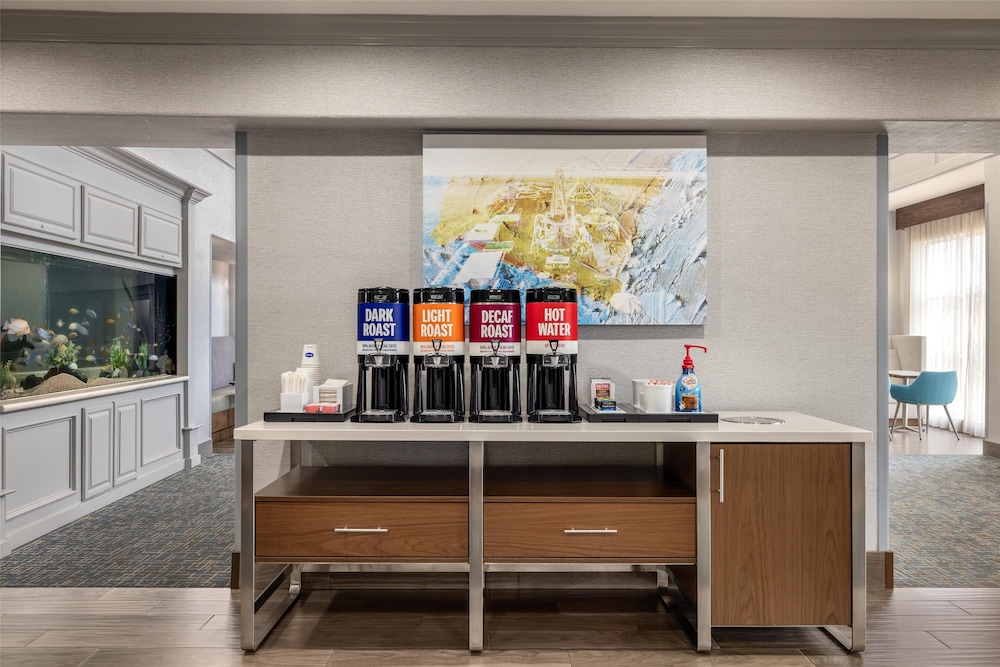 Hampton Inn & Suites Galveston - photo 44
