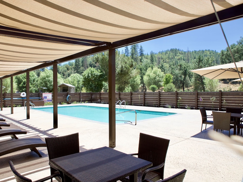 Mandala Springs Wellness Retreat Center - photo 20