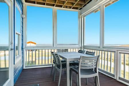 Sunset Sanctuary Yep Coolest Sunrises & Sunsets Here — 4-Star Luxury Hotel in Surfside Beach, United States