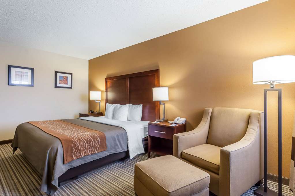 Comfort Inn Hall of Fame - photo 17