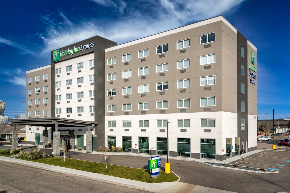 Holiday Inn Express & Suites Brandon by IHG - carbon neutral hotel in Brandon