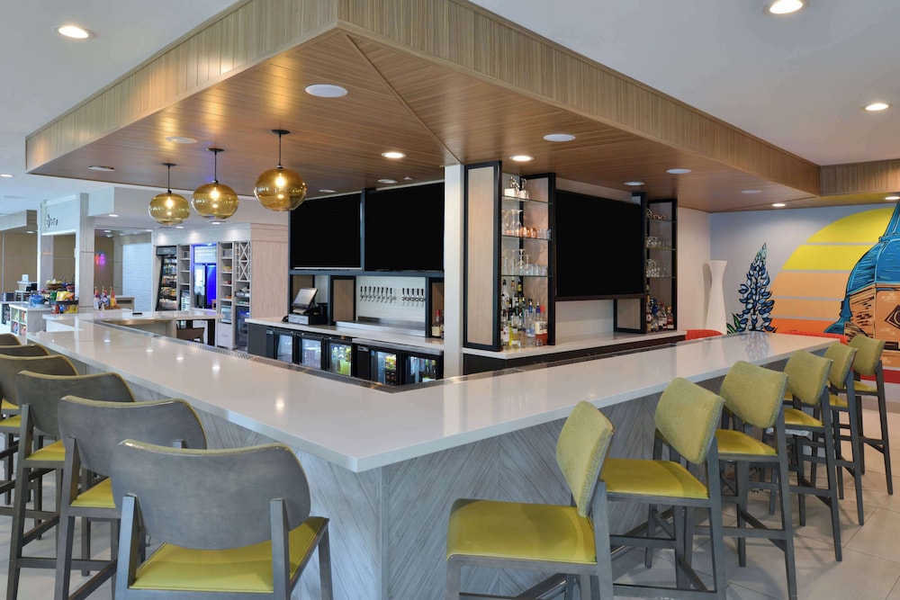 Hilton Garden Inn Denton - photo 36