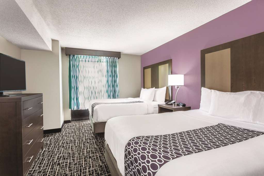 La Quinta Inn & Suites by Wyndham Covington - photo 19