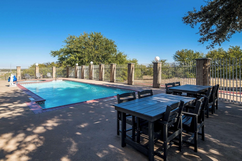 Comfort Suites Roanoke Fort Worth North - photo 23