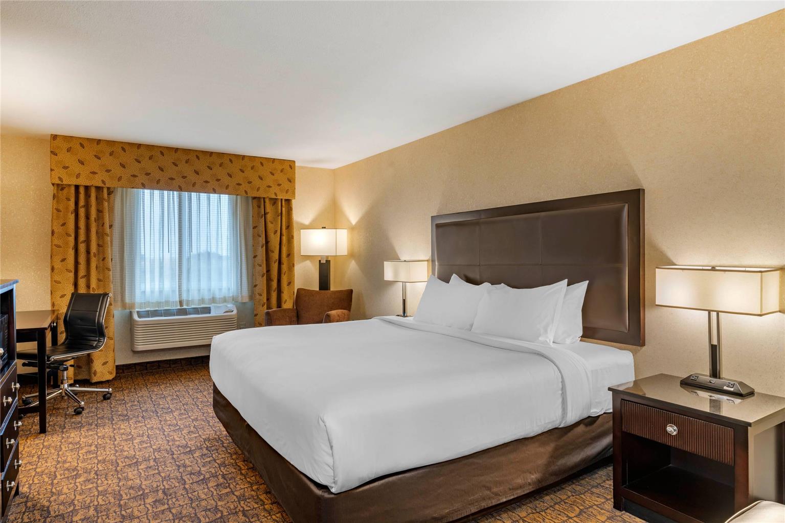 Lloyd Hotel Astoria Bayfront Ascend Hotel Collection OR - photo 12