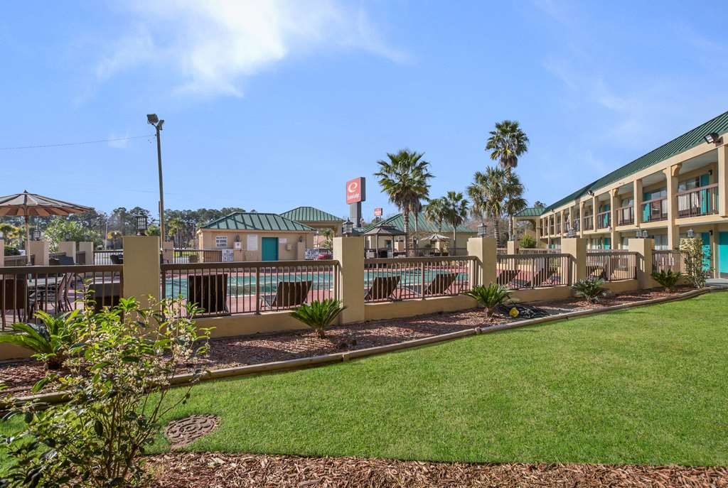 Econo Lodge Inn & Suites Hardeeville I 95 - photo 3