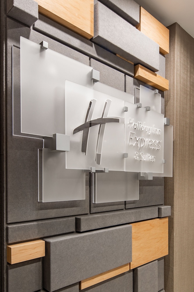 Holiday Inn Express & Suites Chattanooga by IHG - photo 2