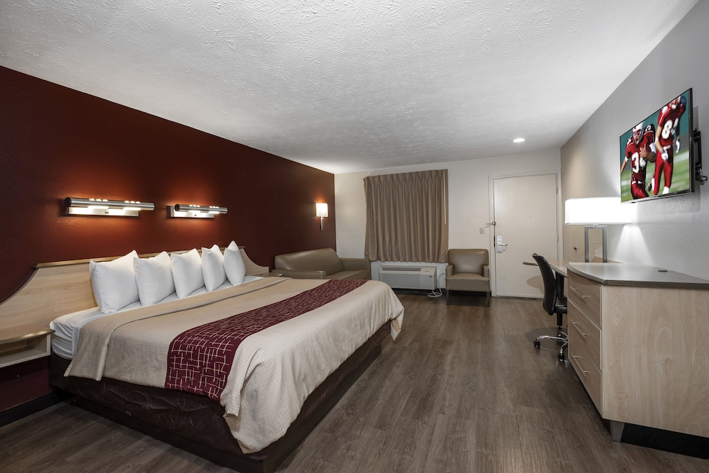 Red Roof Inn Indianapolis Greenwood - photo 30