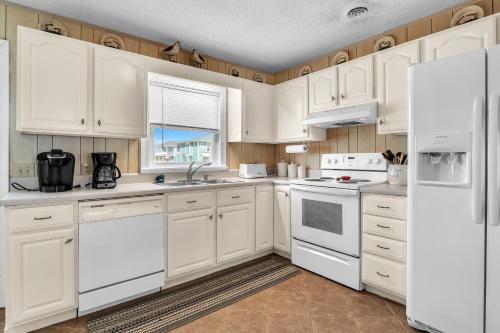 Shorebird by Oak Island Accommodations - photo 37