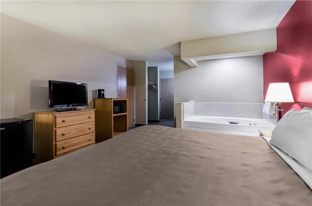 Rodeway Inn Hesston KS - photo 25