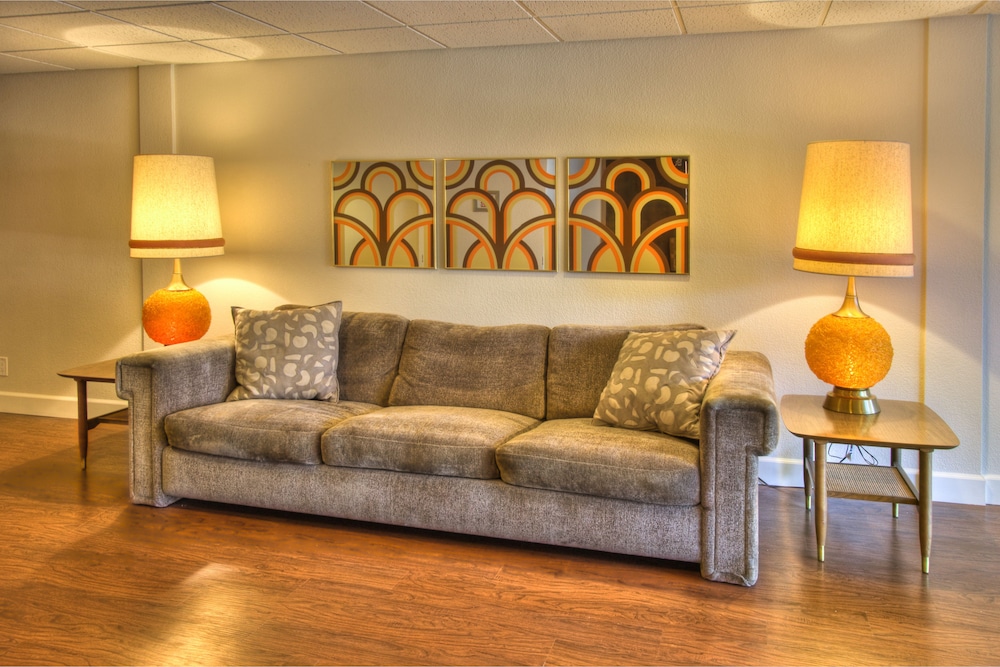 Ashland Hills Hotel & Suites - photo 57