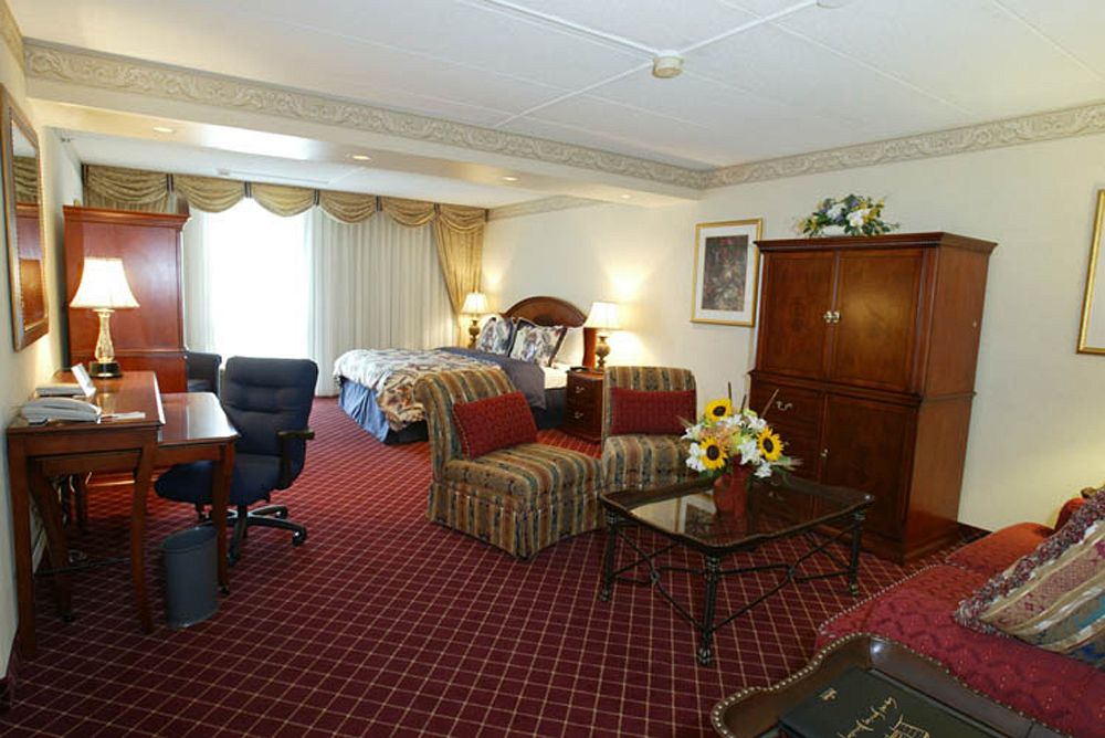 Hotel Fort Wayne - photo 15