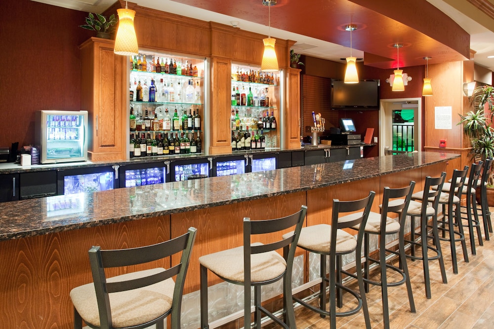 Holiday Inn & Suites Grand Junction by IHG - photo 39