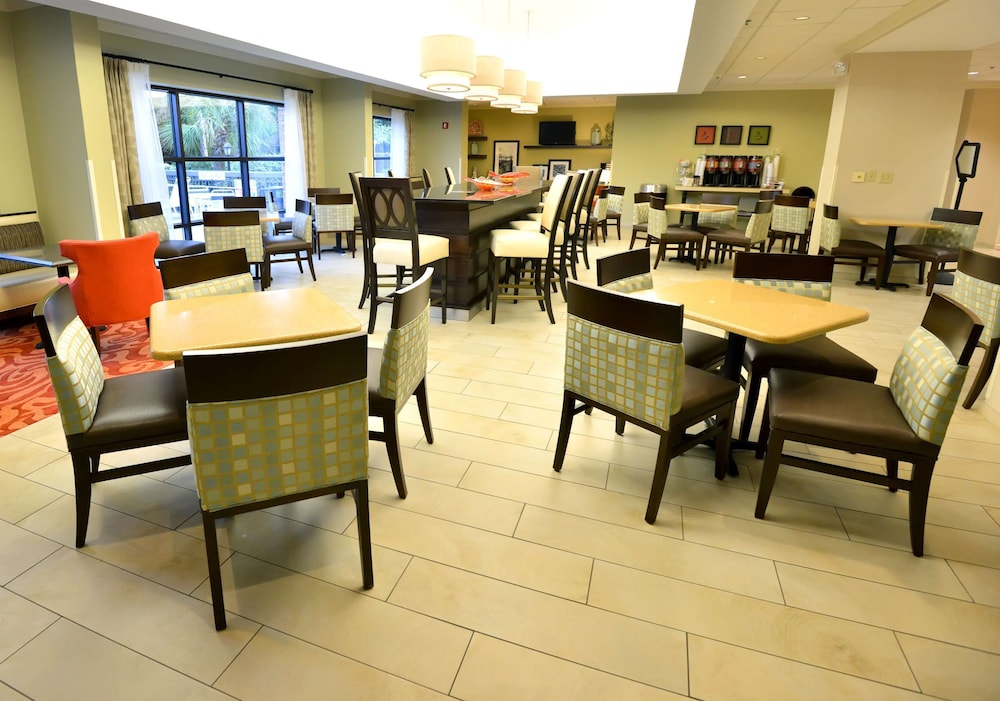 Hampton Inn Wilmington Medical Park - photo 42