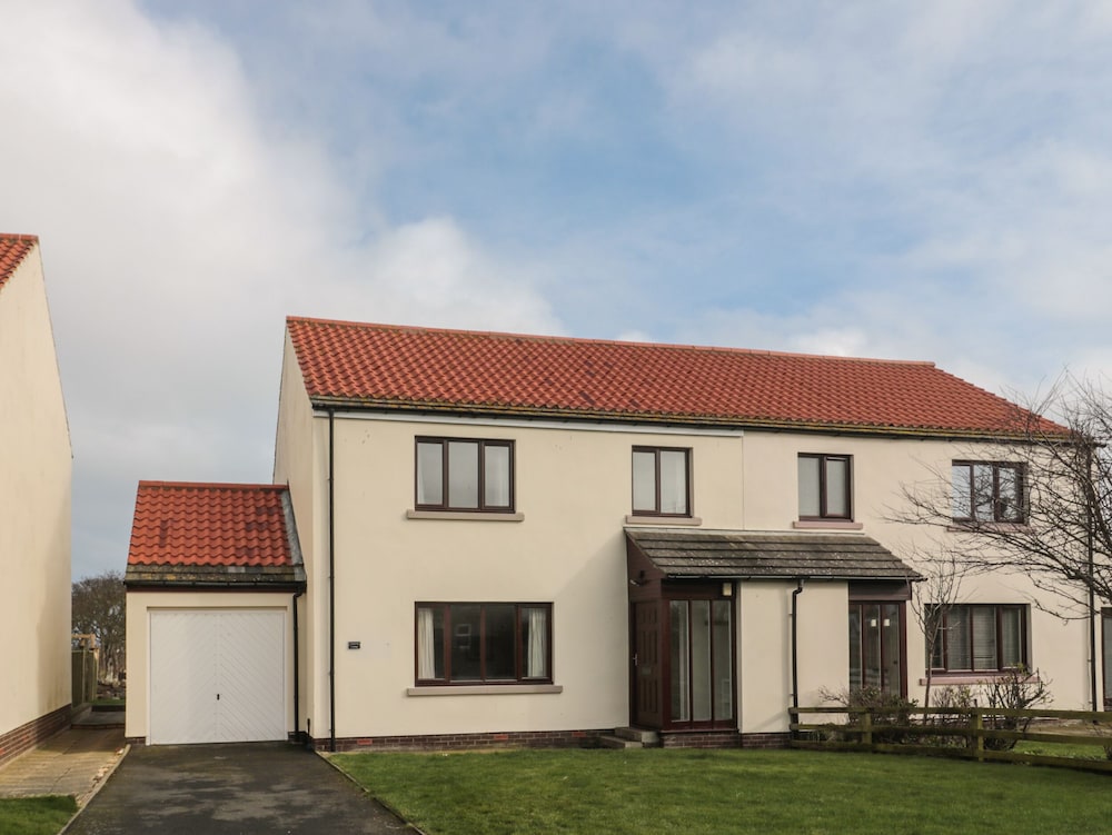 Causeway Cottage — 4-Star Luxury Hotel in Berwick-Upon-Tweed, United Kingdom