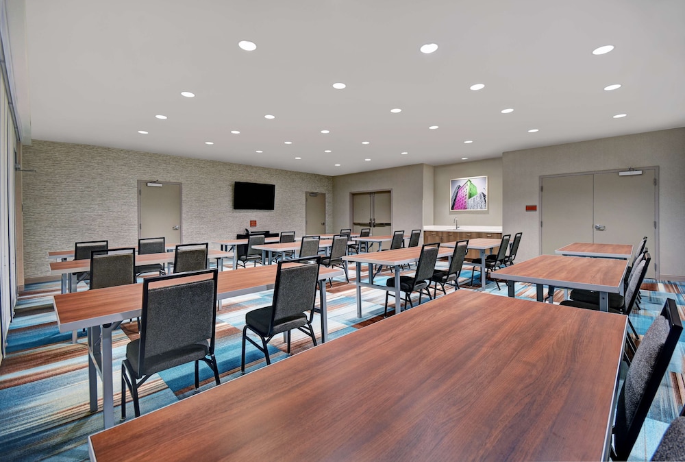 Home2 Suites by Hilton Raleigh North I 540 - photo 37