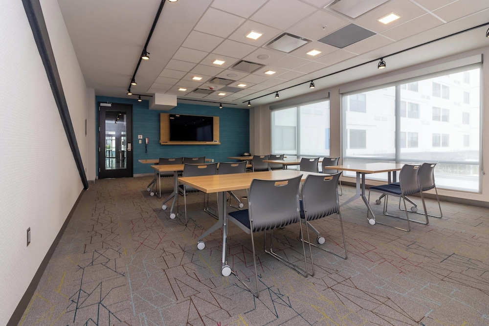 Aloft St. Louis Cortex - photo 28
