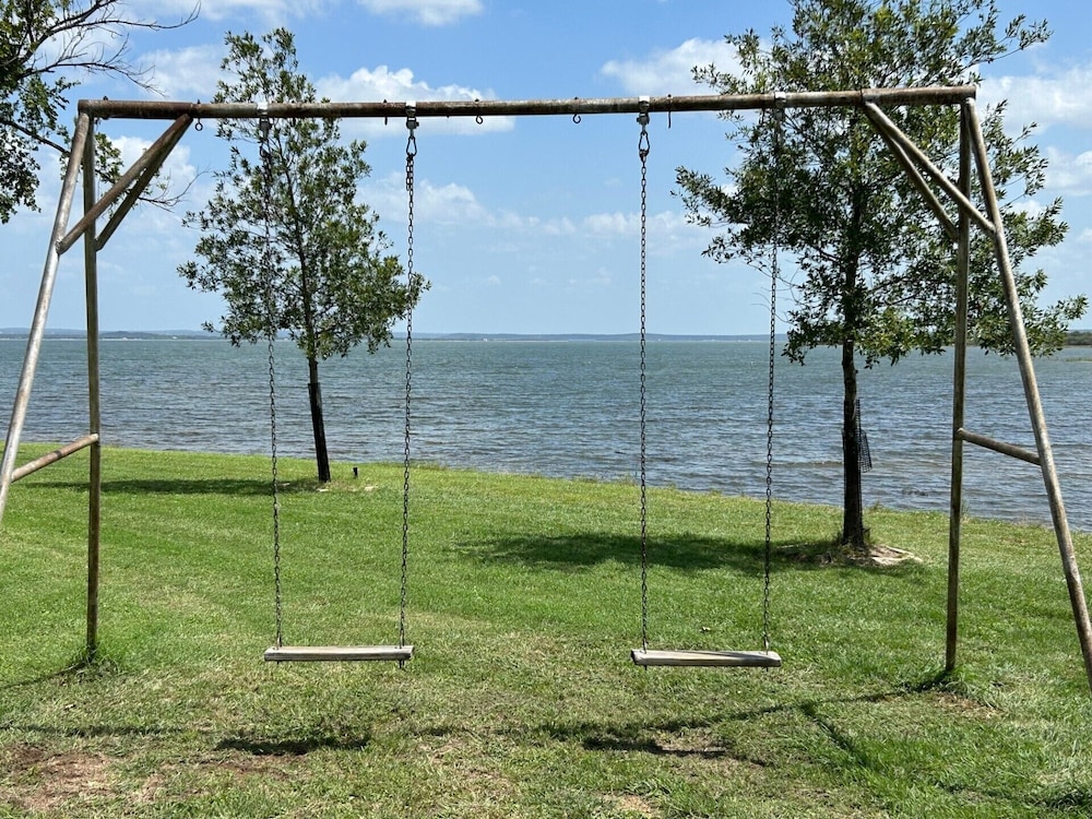 Oasis Lake Buchanan - photo 47