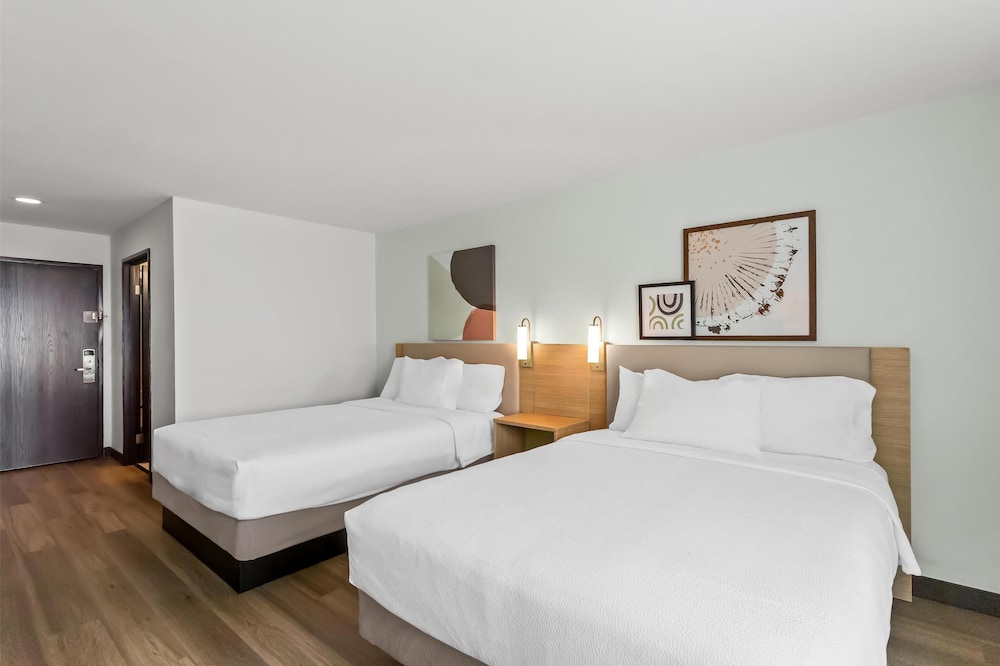 Spark by Hilton Oak Forest - photo 34