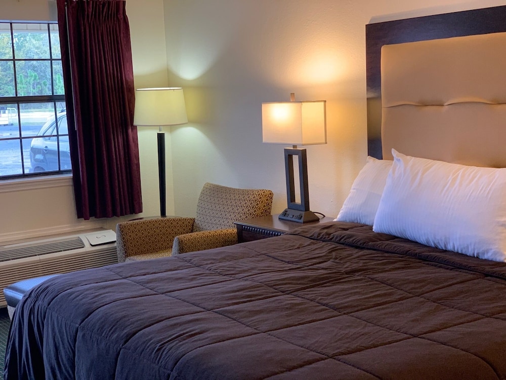Blackwater Inn - photo 12