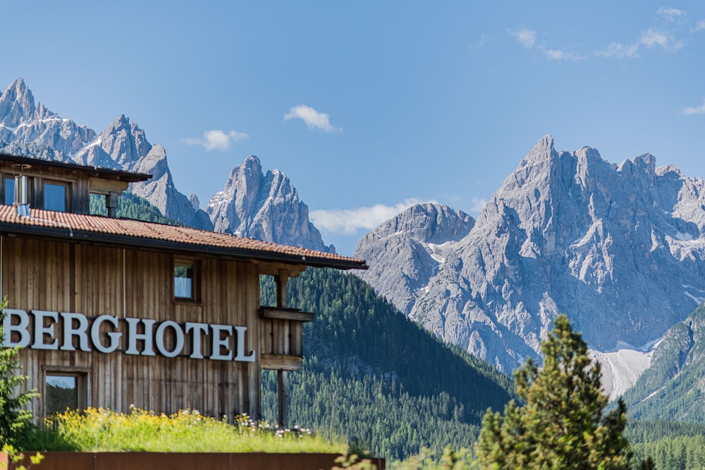 Berghotel - carbon neutral hotel in Sesto