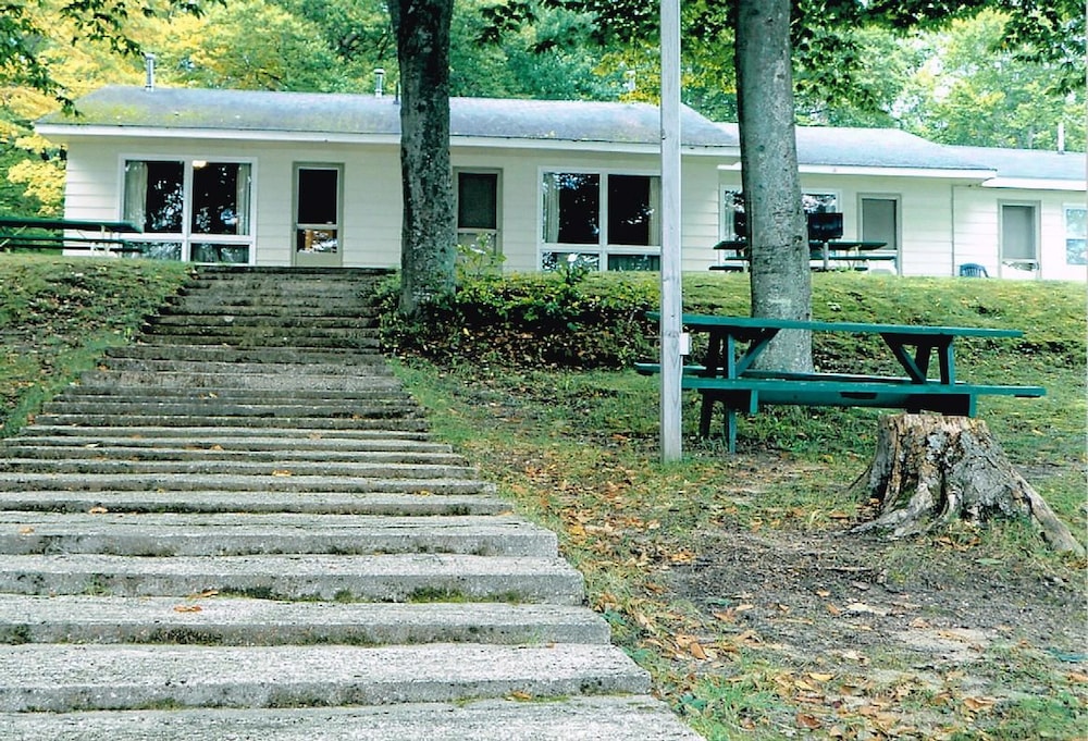 Dixon Lake Resort - photo 37