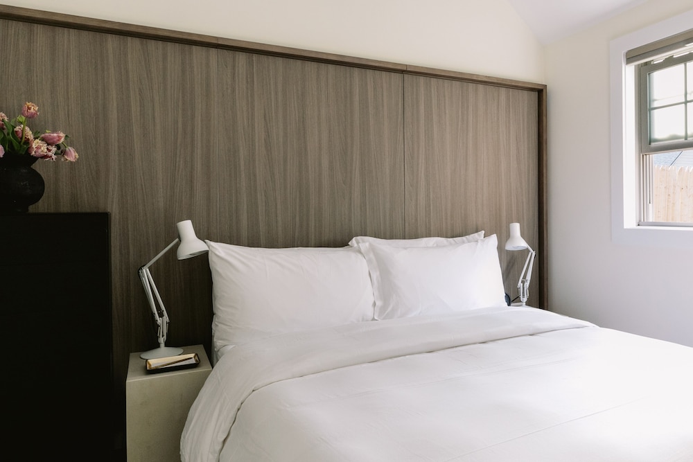 The Roundtree Amagansett - photo 8
