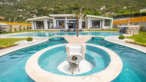 3 bedroom Luxury Villa in Saribelen — 4-Star Luxury Hotel in Kalkan, Turkey