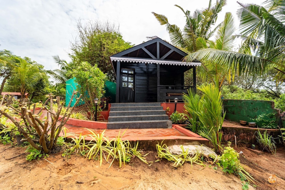 Timber Tide Beach Cottages By Green Concept — Candolim — photo 2