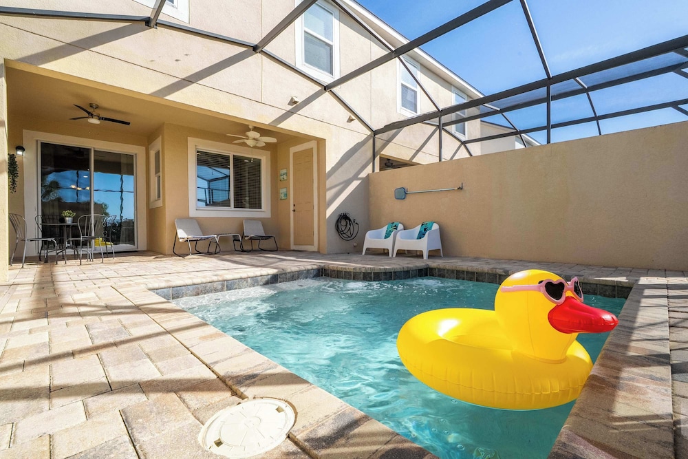 Family Friendly 4Bd with Pool @ Solara Resort 1517 — 4-Star Luxury Hotel in Kissimmee, United States