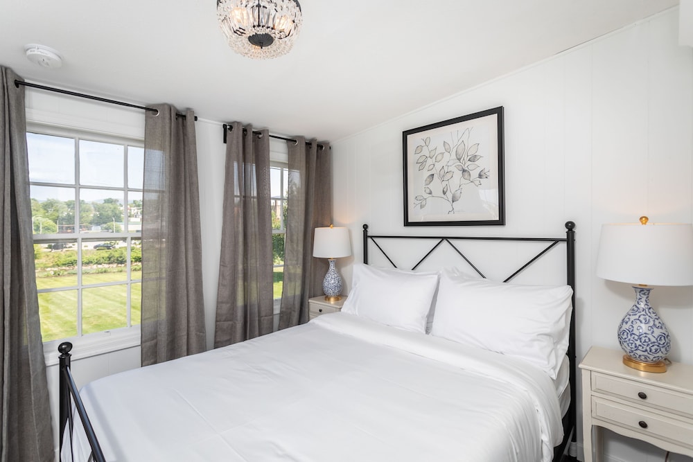 The Legacy Inn - photo 38