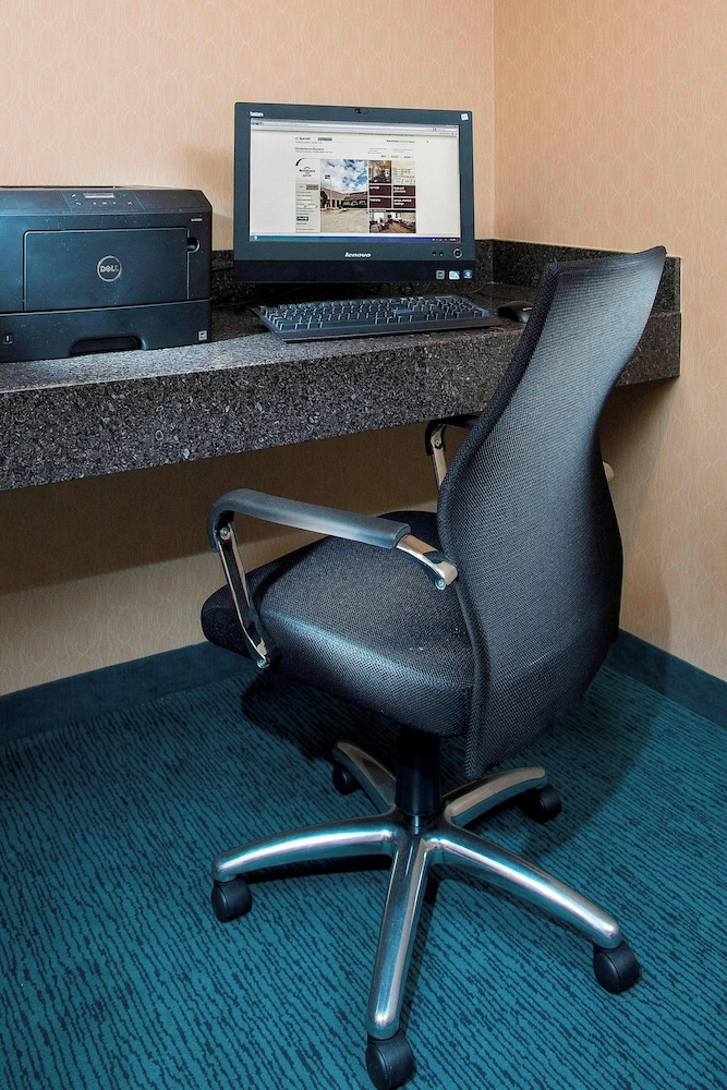 Residence Inn by Marriott Rockford - photo 15