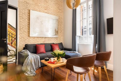 Imperial Luxury Apartment — 4-Star Luxury Hotel in Sevilla, Spain