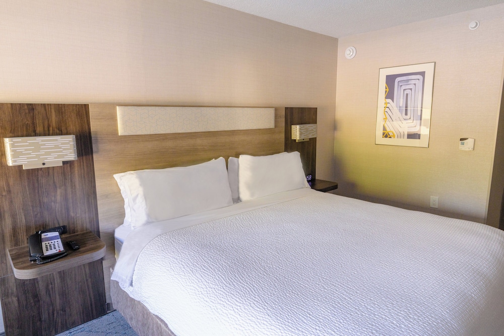 Holiday Inn Express Hotel of Neptune by IHG - photo 37